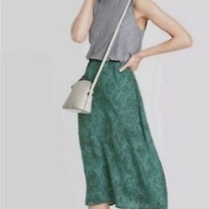 New green snakeskin silky midi skirt XXL
